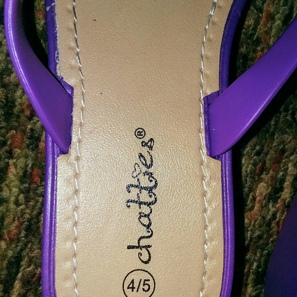Sandals - Picture 2 of 4